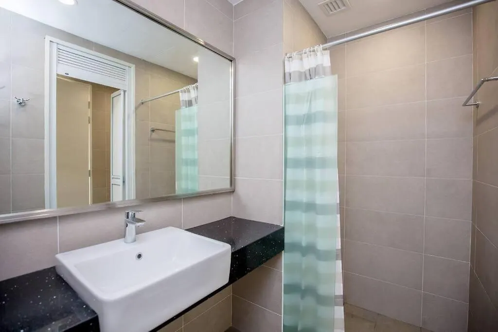 Tropicana 218 Spacious Luxury City 3Bedroom 3 Car Park 11Pax George Town 0*,  Malesia