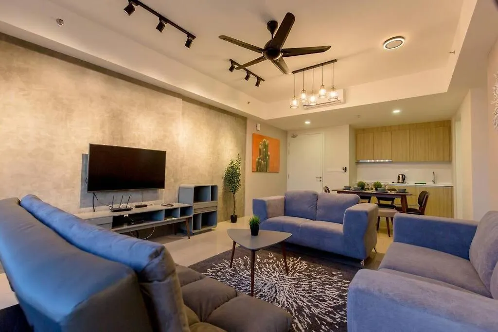 Contatos de Tropicana 218 Spacious Luxury City 3Bedroom 3 Car Park 11Pax